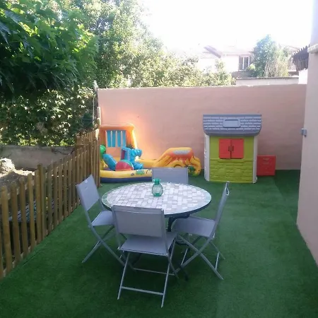 62 M2 1er Etage Avec Jardin Au Rdc Lejlighed *
